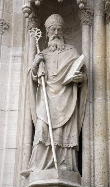 Estatua San Metodio Portal Catedral Dedicada Asunción María Zagreb —  Fotos de Stock