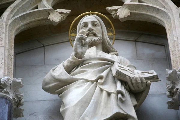 Standbeeld Van Christus Leraar Portaalsite Van Kathedraal Gewijd Aan Tenhemelopneming — Stockfoto
