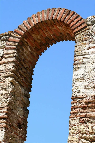 Antico Arco Era Parte Una Vecchia Chiesa — Foto Stock