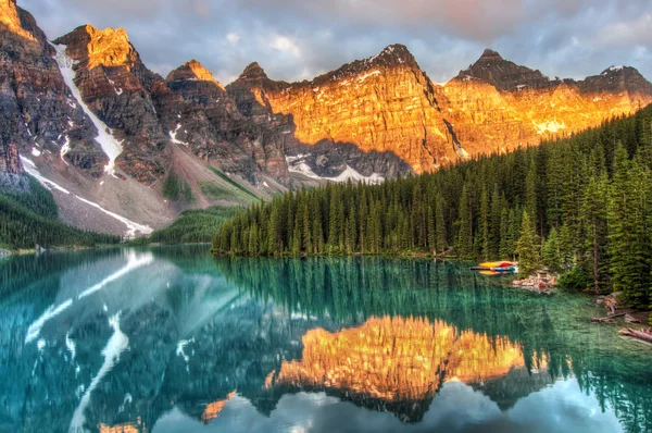 Moraine Lake Well Known Place Canada — Stock Photo, Image