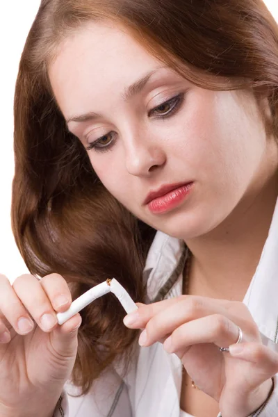 Portrait Belle Fille Cassant Cigarette Isolé Sur Fond Blanc — Photo