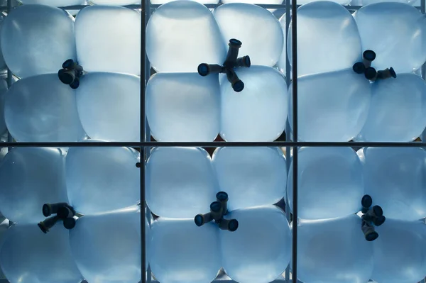 Blauwe Ballonnen Een Raster Geplaatst Zes Vierkantjes Zoals Dozen Vullen — Stockfoto