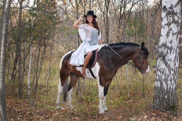 Young Woman Horse Forest — Stock Photo, Image