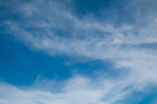 Céu Azul Bonito Com Nuvem — Fotografia de Stock