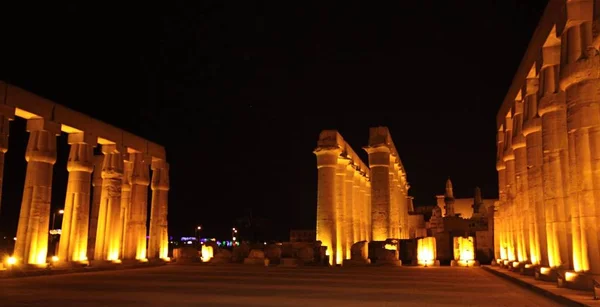 Храм Луксор Вночі Єгипет — стокове фото