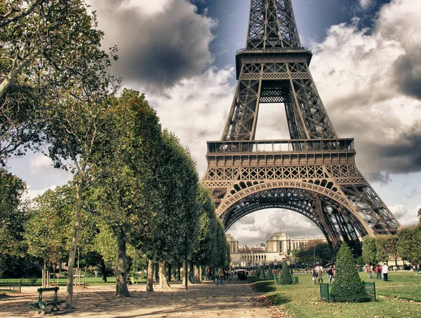 Torre Eiffel Desde Park Champ Mars París Francia —  Fotos de Stock