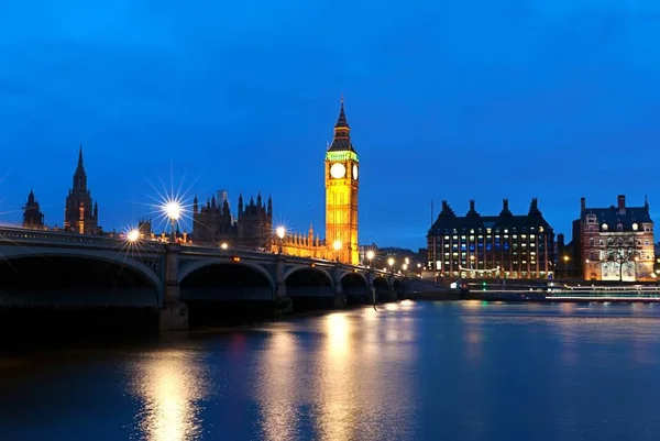 Büyük Ben Hem Londra Hem Ingiltere Nin Belirgin Sembollerinden Biri — Stok fotoğraf