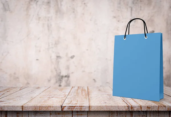 Bolsa Papel Azul Para Compras Sobre Fondo Madera — Foto de Stock