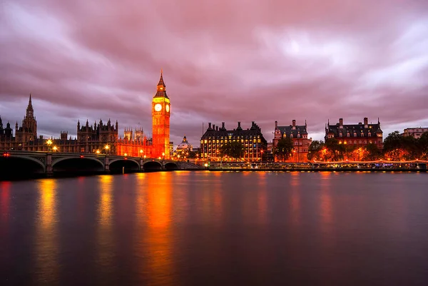 Big Ben Parlamento Binaları Alacakaranlıkta Londra Ngiltere — Stok fotoğraf