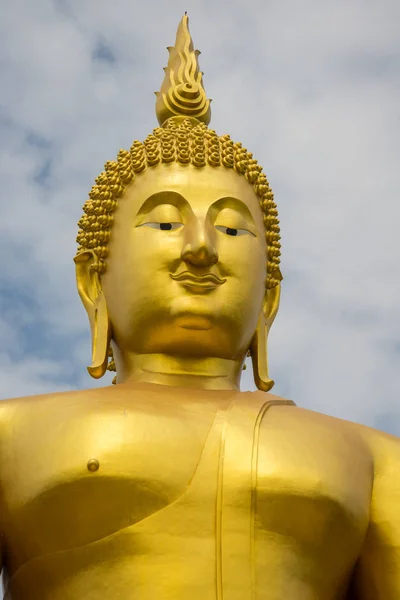 Uma Grande Estátua Buda Templo Tailândia — Fotografia de Stock