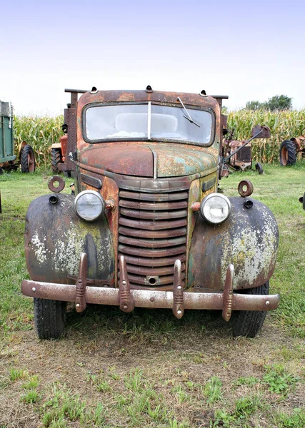 Una Vista Frontal Viejo Camión Granja —  Fotos de Stock