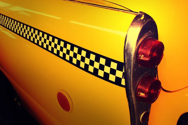 Sarı Taksi Taksi Taksi Denetleyicisi Ile Arka Tarafında — Stok fotoğraf