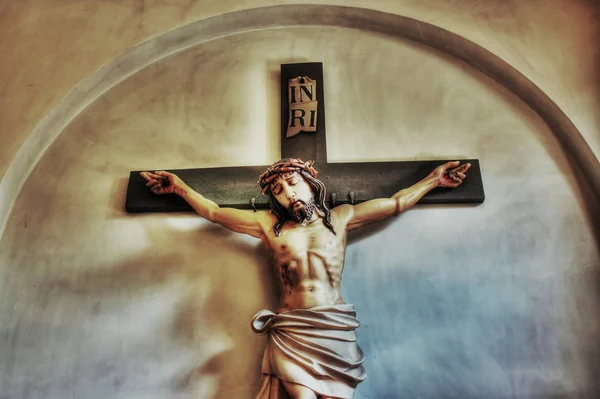 Santa Cruz Com Jesus Cristo Crucificado — Fotografia de Stock