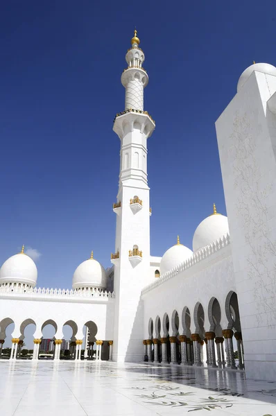 Abu Dhabi Sheikh Zayed White Mosque — Stock Photo, Image