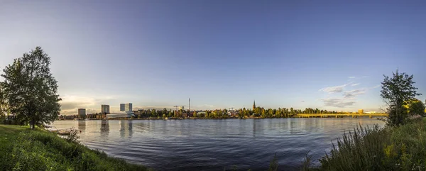 Río Ciudad Skyline — Foto de Stock