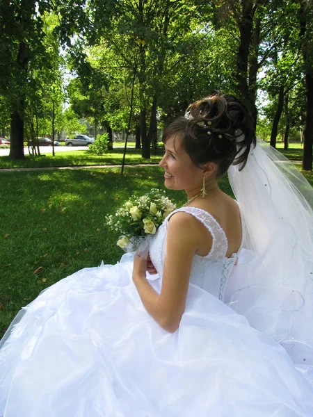 Bela Esposa Jovem Dia Casamento — Fotografia de Stock