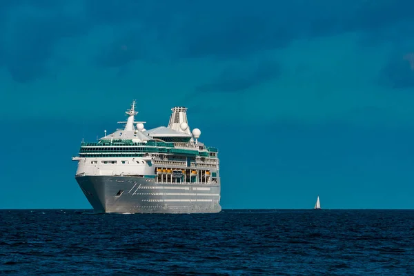 Crucero Lujo Marcha Servicios Viajes Spa — Foto de Stock