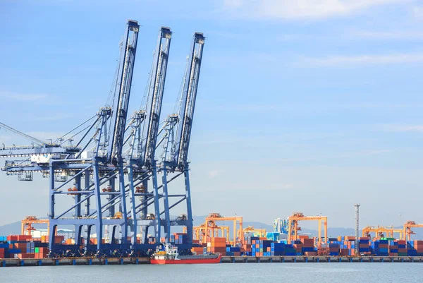 Grande Porto Industrial Usando Como Transporte Carga Negócios Globais — Fotografia de Stock