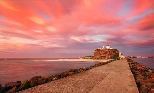 Nobbys Lighthouse Blanket Clouds Coloured Vividly Sunrise Casting Its Glorious — Stock Photo, Image
