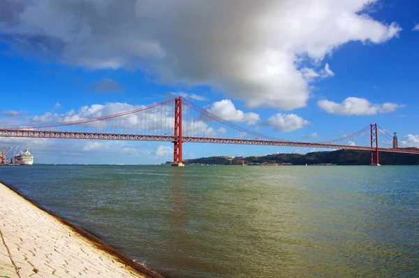 Río Portugal Lisbon Puente Tajo Ciudad Europa Viaje — Foto de Stock