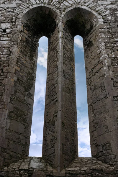 Ventanas Arqueadas Ruina Iglesia Condado Clare Irlanda — Foto de Stock