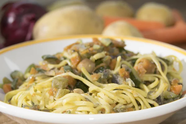 Tagliolini Ragú Verduras Plato Vegetariano Con Ingredientes Saludables — Foto de Stock