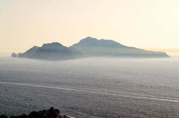 Isla Capri Vista Desde Ciudad Massa Lubrense — Foto de Stock
