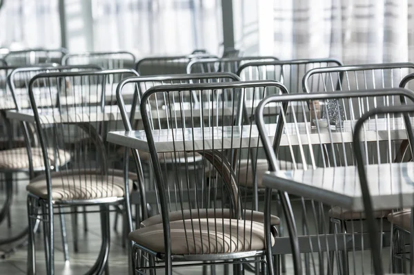 Foto Voor Een Kantine Met Metalen Stoelen Tafels — Stockfoto