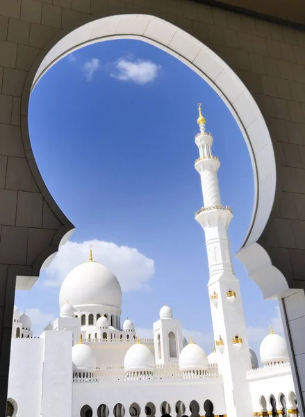 Abu Dhabi Sheikh Zayed White Mosque — Stock Photo, Image