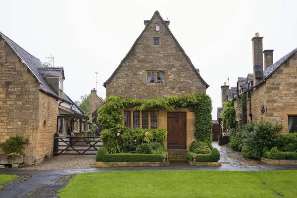 Cottages Village Broadway Cotswold United Kingdom Rainy Day — Stock Photo, Image