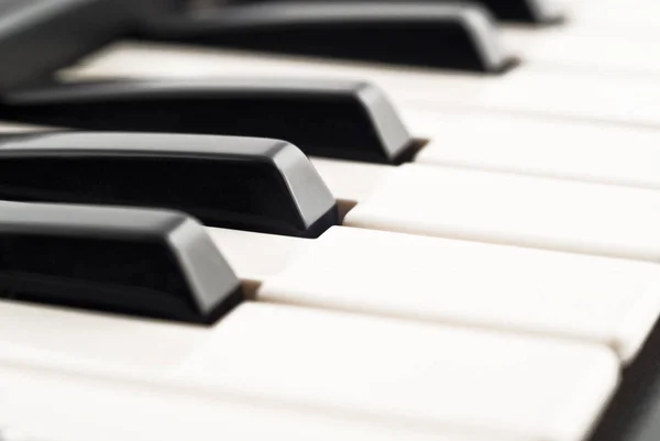 Preto Branco Piano Teclado Closeup Raso Dof — Fotografia de Stock