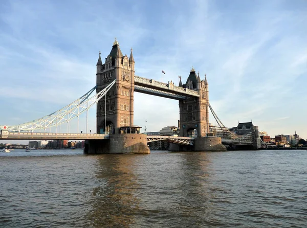 Uma Vista Ponte Torre Rio Tamisa — Fotografia de Stock