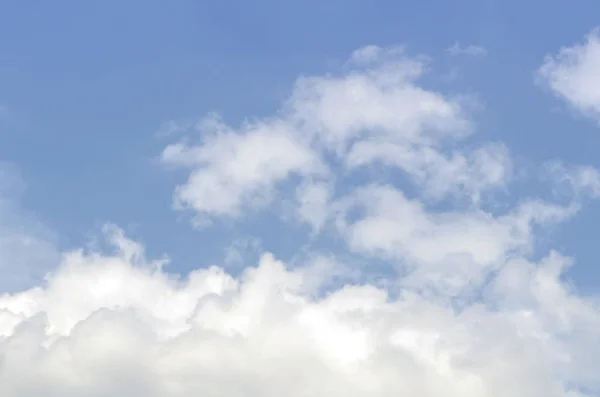 Blauwe Achtergrond Van Hemel Met Wolken Bodem — Stockfoto