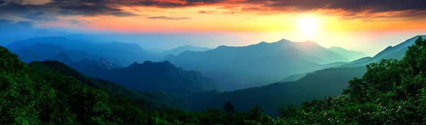 Национальный Парк Сеораки Самая Лучшая Гора Южной Кореи — стоковое фото