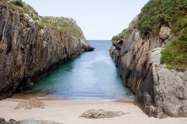 Pláž Nueva Llanes Asturias Španělsko — Stock fotografie