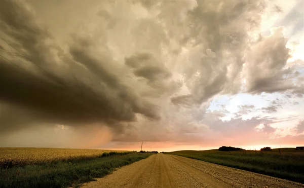 Sturm Wolken Kanada Ländliche Landschaft Prärie Szene Sonnenuntergang — Stockfoto