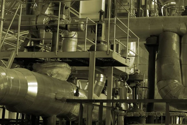 Vybavení Kabely Potrubí Nacházejí Uvnitř Moderní Průmyslové Elektrárny — Stock fotografie