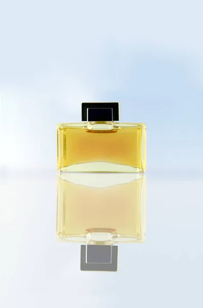 Butelka Perfum Zbliżenie — Zdjęcie stockowe