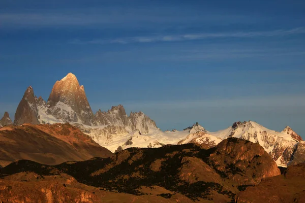 Βουνοπετονιά Φιτζ Ροϊ Και Cerro Torre Ξημέρωμα Εθνικό Πάρκο Los — Φωτογραφία Αρχείου