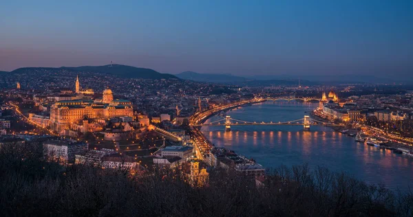 Blick Auf Budapest Und Die Donau Vom Aussichtspunkt Gellert Bei — Stockfoto