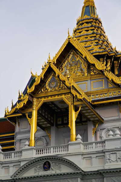 Bangkok Templo Tailândia Abstrato Cruz Cores Telhado Wat Ásia Céu — Fotografia de Stock