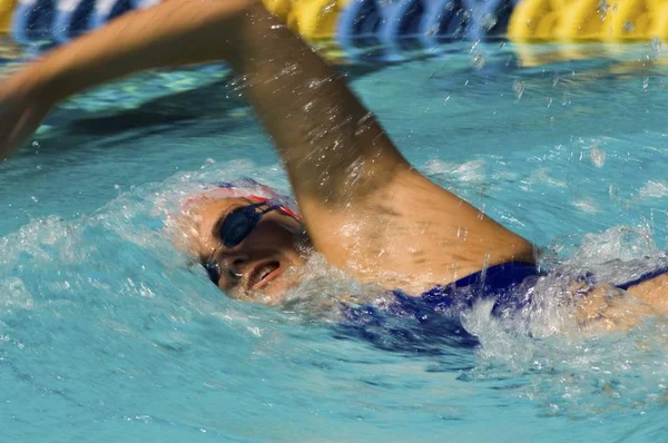 Femme Natation Dans Piscine Sport — Photo