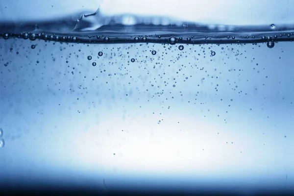 Close Van Waterbellen Een Glas — Stockfoto