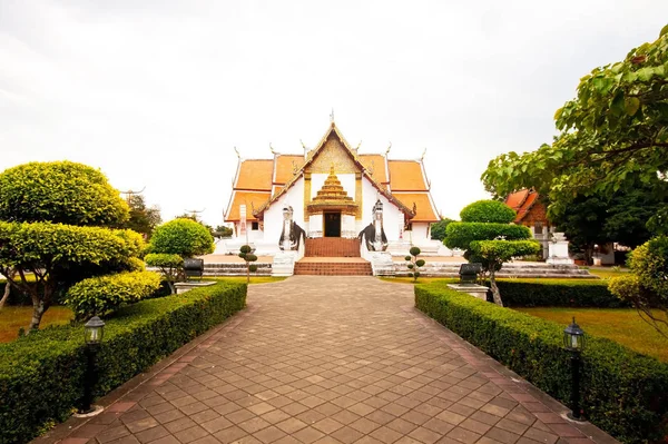 Bellissimo Tempio Thailandese Nella Provincia Nan Thailandia — Foto Stock