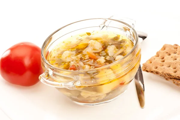 食品系列 新鲜的夏季蔬菜汤用硬面包 — 图库照片