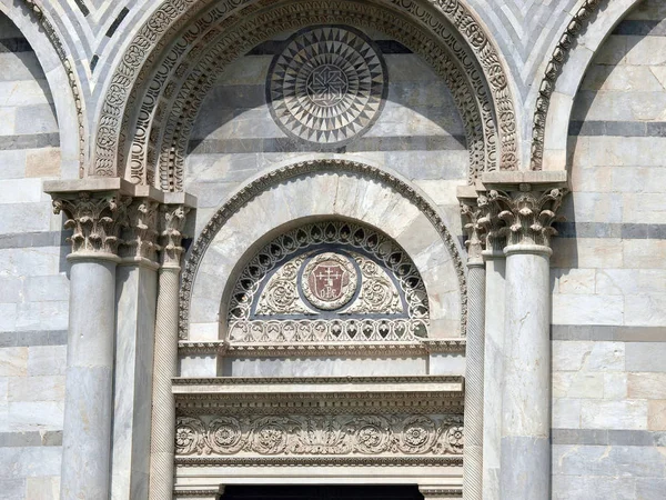 Pisa Křtitel Rozmanitost Architektonických Ornamentů — Stock fotografie