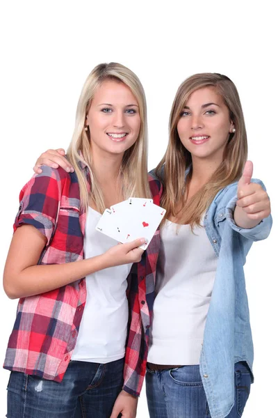 Ragazze Adolescenti Possesso Carte Gioco — Foto Stock