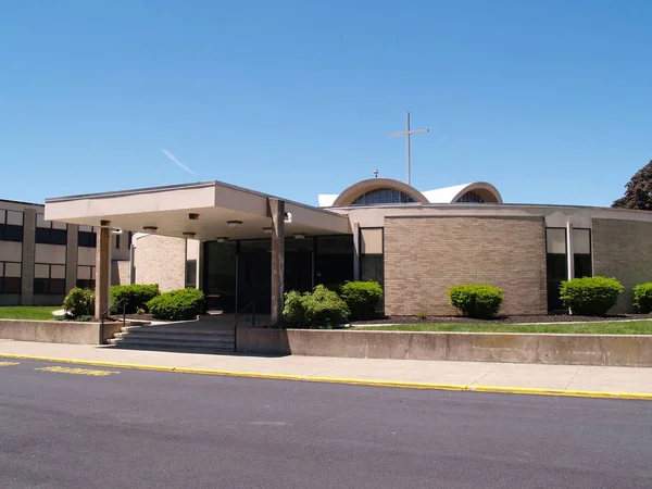 Vista Exterior Entrada Para Una Escuela Católica — Foto de Stock