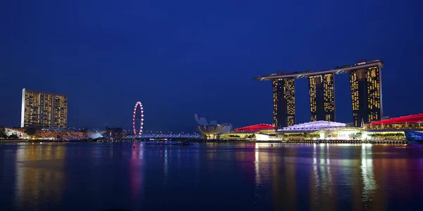 Vista Del Horizonte Ciudad Singapur Por Noche —  Fotos de Stock