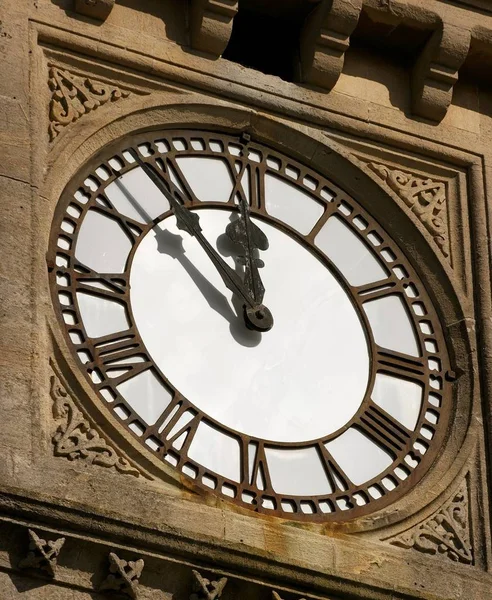 Antiguo Reloj Mecánico Pared Torre — Foto de Stock